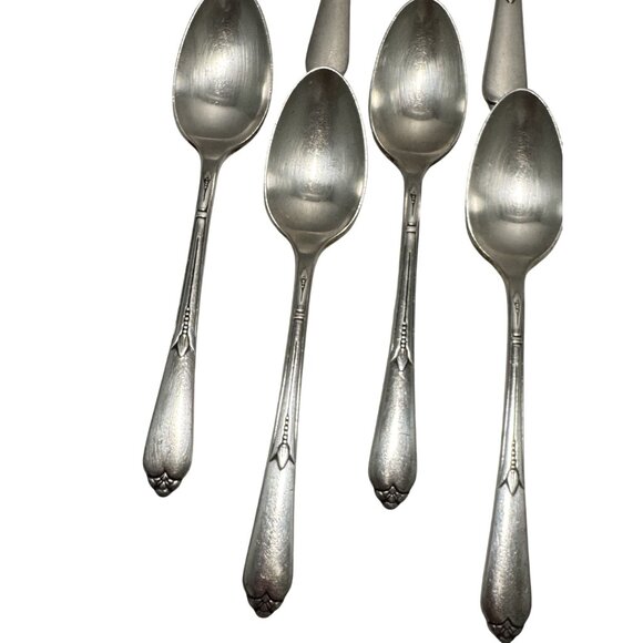 Rogers & Bros IS (Silverplate, 1933) Inspiration 7 Tablespoons & 7 Teaspoons - Picture 3 of 5